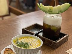 -Mark&Mars Restaurant