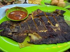 -明记烧鱼美味店