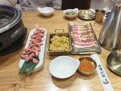 -青瓦餐厅·生鱼片·韩园烤肉(西塔店)