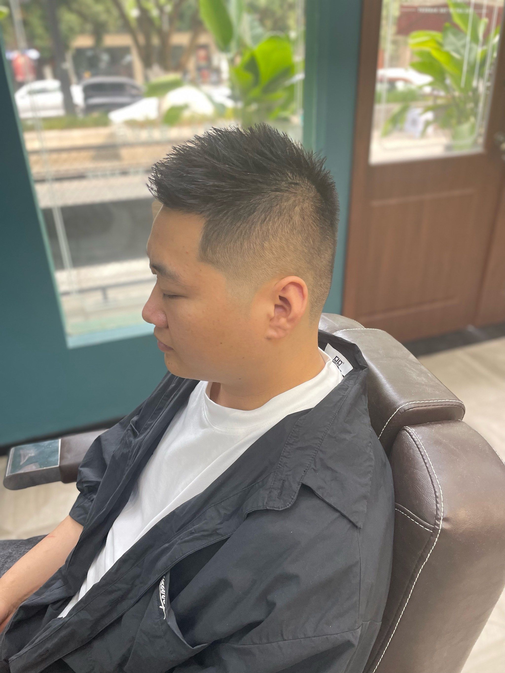剪出男士的简约魅力