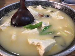 土家手掰柴火豆腐-吃饭皇帝大土家民族菜(正大广场店)
