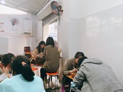等位区-南门黄孃甜不辣