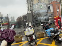 -星巴克(武汉金色港湾店)