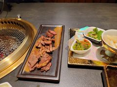 -铭牛烧肉·和牛海鲜自助(高新月牙湖店)