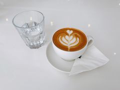 -洪小鹏生活美学馆(领SHOW天地店)