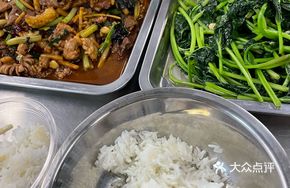 Old Friend Stir-Fried Beef Offal