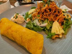 麻辣鸡丝米线色拉-Moka Bros 摩卡站(嘉华店)