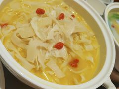 -桂满陇·手作小笼包&江南叫花鸡(中山公园店)