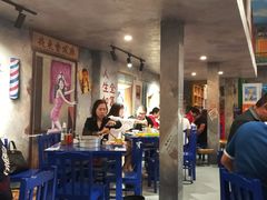 大堂-马路边边麻辣烫联盟路店
