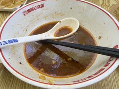 -魔都三兄弟酸辣粉·蘸卤炸串(虹桥万科店)