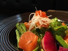 三文鱼牛油果沙拉-yokocho上横町·日本食街(深业上城店)