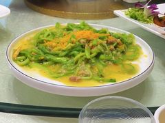 -一品美食城(石碣序伦小学店)
