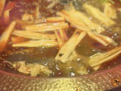 -乡土黄·鲜牛肉火锅·小龙虾(兴业街店)