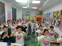 -爱月宝月嫂·育儿嫂(哈尔滨总店)