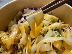 解馋凉皮-小飞生煎(东方宝泰店)