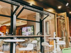 -潮一不贰·法式甜品·生日蛋糕·西式简餐(外滩店)