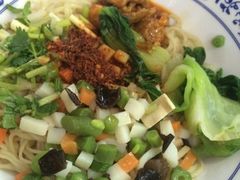 -陕味食族油泼面·小炒盖码面(双榆树店)