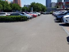 -资和信百货商场