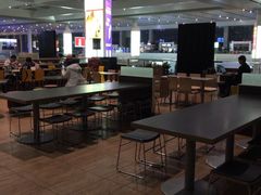 大堂-麦当劳(高铁南站店)