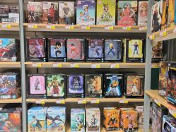 -卡通派潮品玩具折扣仓(青岛新城吾悦广场店)