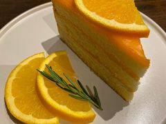 -Chom Cafe and Restaurant