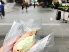 -詹爷爷乌节路街头冰淇淋