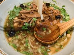 -百春原湖南牛肉粉(百联世纪店)