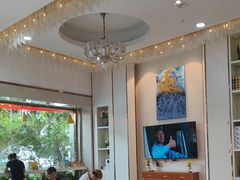 -牙易美口腔(圣堂店)