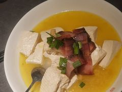 三虾豆腐-吴越荣记苏州菜·松鼠桂鱼100%活鱼现做(斜塘老街店)