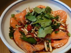 包整迷踪虾-包整·丝娃娃(一览甲秀楼风景店)