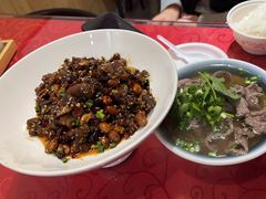 -冯烫烫跷脚牛肉·川菜小馆(武胜西街店)