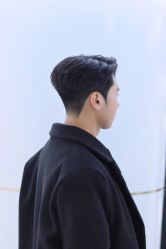 -一家只做男发烫染的店