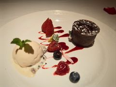 -Mogul Eatery·大亨餐酒馆