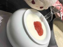 -红鼎豆捞·非遗鲍皇汤火锅(宝丰路店)