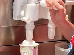-DQ·蛋糕·冰淇淋(大宁国际商业广场店)