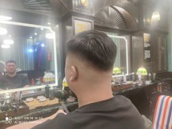 -海文先生国潮烫染男士理发馆