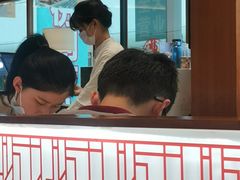 -诚铭记·虾仁汤包·成都小吃(融创店)