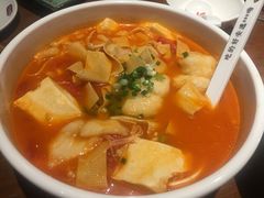 -渝是乎酸菜鱼(龙旗购物中心店)