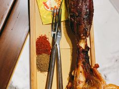 特色烤羊腿-雁滩白记·兰州牛肉面