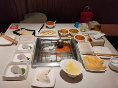 -海底捞火锅鲜切牛肉主题店(长寿路店)