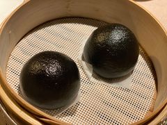 流沙包-荣轩(新荣记环球金融中心店)