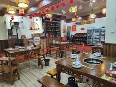 -岳记兴隆·青城腊排铜火锅(融创店)