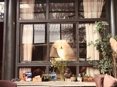-出走咖啡·面包(宋庄店)