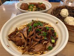 -佬钱湾仔(衣裳街店)