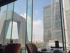 -福楼毕斯罗F Bistronome(国贸商城约会地标景观店)