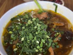 -越洋肖氏老米线(杨家坪店)