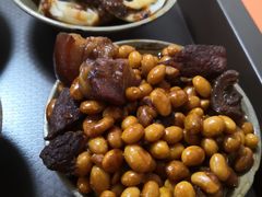 -董哥山城碗碗香(美专校街店)