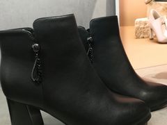-首创奥特莱斯(西安店)