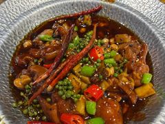 美容香辣猪蹄-叶派龙虾•招牌香辣蟹·海鲜(中海国际店)