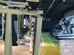 -Liking Fit24小时智能健身(金汇路韩国街店)